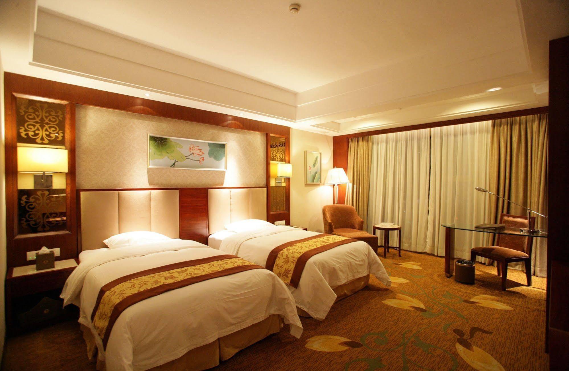 Dongguan Huilihua Hotel Extérieur photo